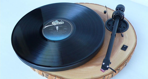 wooden-record-player-turntable.jpg
